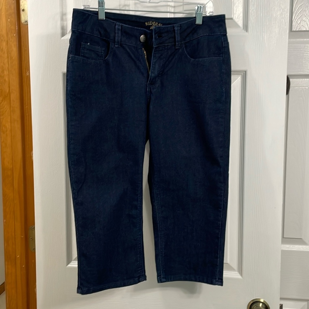 Never worn Dark denim Capris